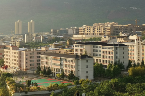 365英国上市数码DCN助力汉源职业高级中学校园网“智行+光”升级